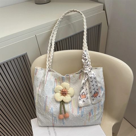 Damen Canvas Tote Bag Bestickte Wellenlinie Mit 3D-Blumenanhänger Bedrucktem Schal Gewebten Riemen Schultertasche