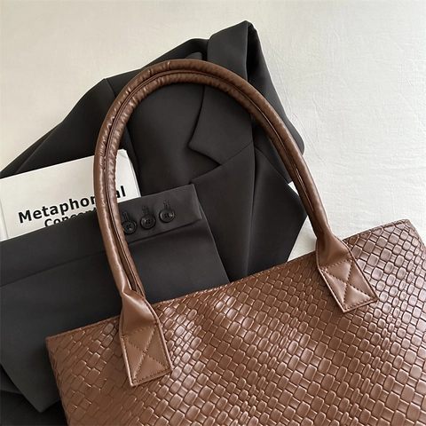 Woven PU Leather Large Capacity Tote Bag For Women Fashion Commute Shoulder Handbag Zipper Closure Soft Texture Solid Color