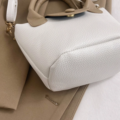 Women Lychee Pattern PU Leather Bucket Bag Minimalist Contrast Color Handbag With Detachable Shoulder Strap Gold Hardware