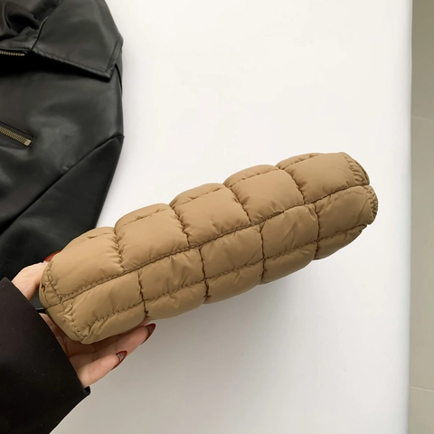 Damen Gesteppte Flauschige Clutch Handtasche Einfarbig Daunenbaumwolle Wolke Tasche Reißverschluss Modisch Lässig