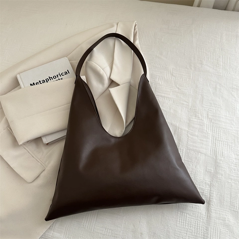 Women PU Leather Hobo Bag With Metal Rivets Large Capacity Asymmetrical Triangle Shoulder Tote Streetwear Style