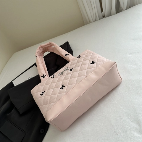 Quilted Nylon Shoulder Bag Embroidered Bowknot Large Capacity Tote Handbag For Women Versatile Commuter