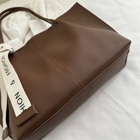 Bolso Tote De Cuero PU Para Mujer Gran Capacidad Bolso De Hombro Con Decoración De Cinta Y Bolsa Interior