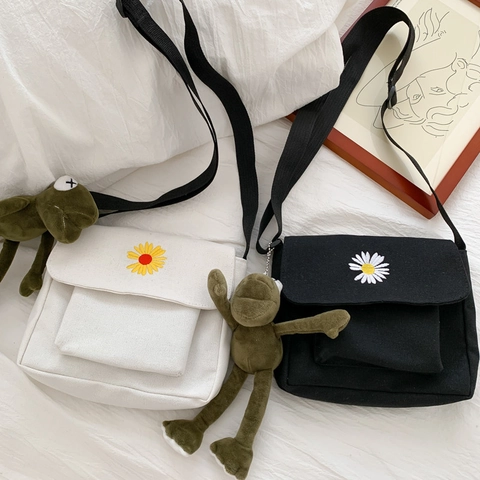 Daisy Stickerei Canvas Umhängetasche Kleine Quadratische Schultertasche Verstellbarer Gurt Süß Lässig Damen Student