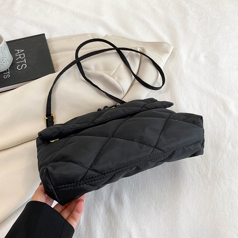 Women Quilted Shoulder Bag Nylon Square Handbag With Resin Chain Strap Lingge Pattern Fashion Crossbody For Daily Use