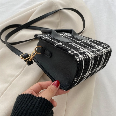 Women Tweed Plaid Crossbody Handbag Small Square Bag With PU Leather Handle Adjustable Shoulder Strap Elegant Vintage