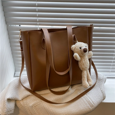 Grote Draagtas Dames Zacht PU-Leer Minimalistisch Retro Schoudertas Met Schattige Berenhanger Forens Student