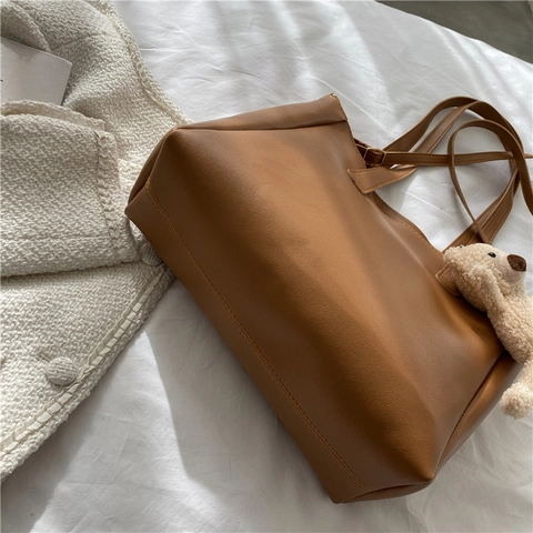 Grote Draagtas Dames Zacht PU-Leer Minimalistisch Retro Schoudertas Met Schattige Berenhanger Forens Student