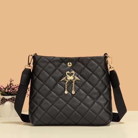Women Quilted PU Leather Bucket Bag Wide Fabric Strap Gold Flamingo Heart Pendant Large Capacity Chic Crossbody Bag