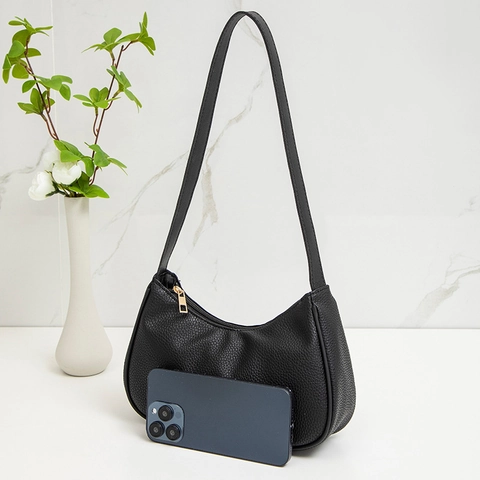 Women Pebbled PU Leather Underarm Bag Minimalist Half Moon Shoulder Bag Chic Solid Color Daily Hobo Handbag Zip Closure