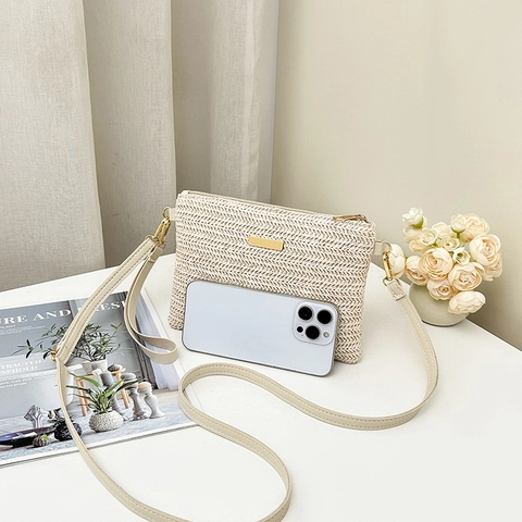 Stroh Gewebte Umhängetasche Umschlag Clutch Sommer Strand Urlaub Reise Handtasche Für Damen Mit Goldener Hardware PU Gurt