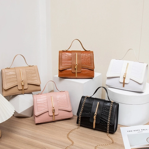 Women Small Square Handbag PU Leather Crocodile Pattern Gold Tassel Decoration Chain Shoulder Strap Vintage Elegant