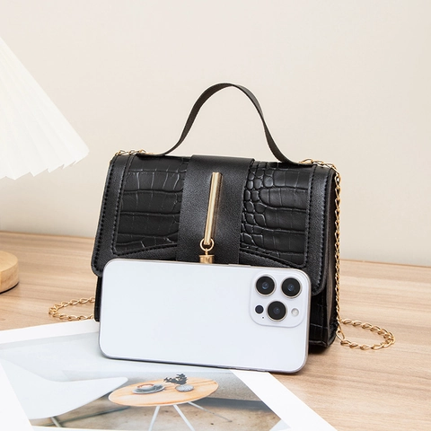 Women Small Square Handbag PU Leather Crocodile Pattern Gold Tassel Decoration Chain Shoulder Strap Vintage Elegant