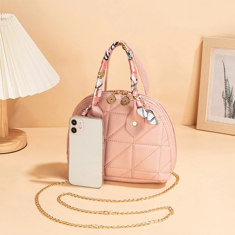Sac Coquillage En Cuir PU Matelassé Avec Poignée En Foulard De Satin Et Chaîne Dorée Pour Femme Sac À Main Élégant