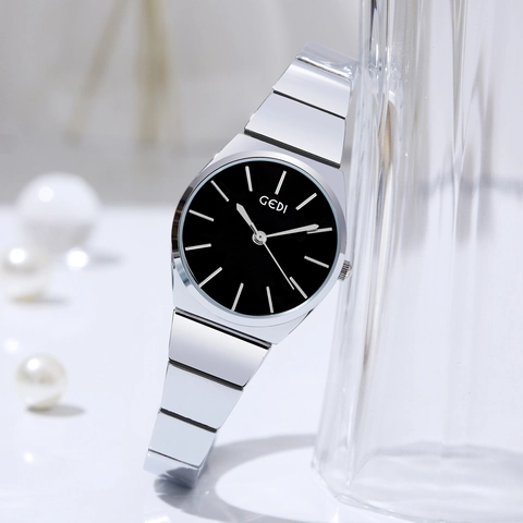 Elegante Damen Quarzuhr Wasserdicht Minimalistisch Legierung Gliederarmband Rundes Zifferblatt Analog Mode Armbanduhr