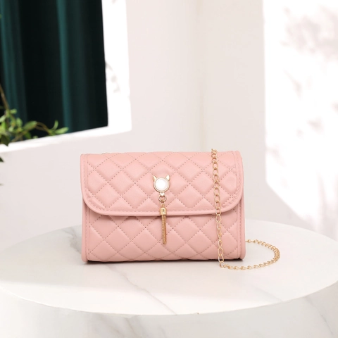Quilted Crossbody Bag For Women With Cat Head Tassel Charm PU Leather Chain Strap Small Square Shoulder Bag