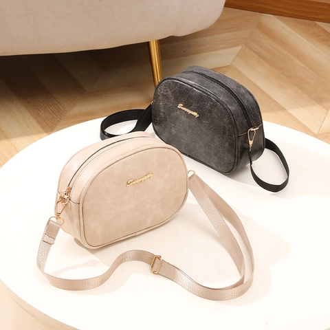 Women Retro Oil Wax PU Leather Crossbody Bag Small Half Moon Shoulder Bag With Adjustable Webbing Strap Trendy Purse
