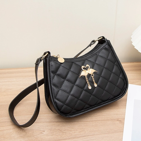 Borsa Sottobraccio Trapuntata A Rombi Da Donna Borsa A Spalla In Pelle PU Elegante Pendente Cigno Dorato Versatile Quotidiana