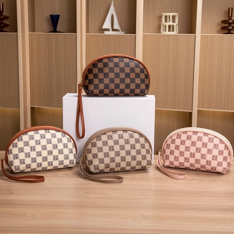 Borsa Per Cosmetici Da Donna In Pelle PU Forma A Conchiglia Stampa Lettere A Scacchi Borsa A Mano Con Cinturino Da Polso Pochette Con Cerniera