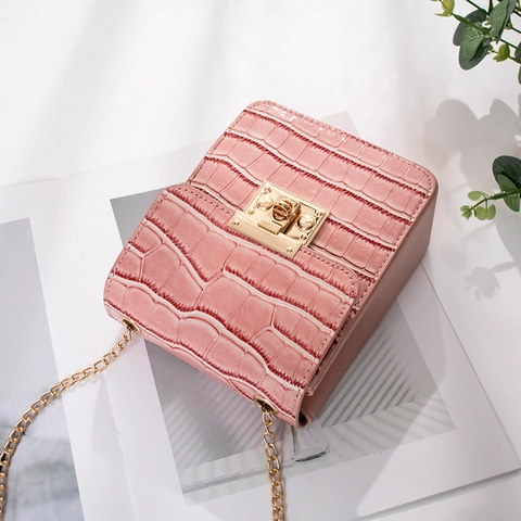 Women Mini Shoulder Bag Crocodile Pattern PU Leather Crossbody Phone Bag Metal Chain Square Messenger Elegant Small Clutch