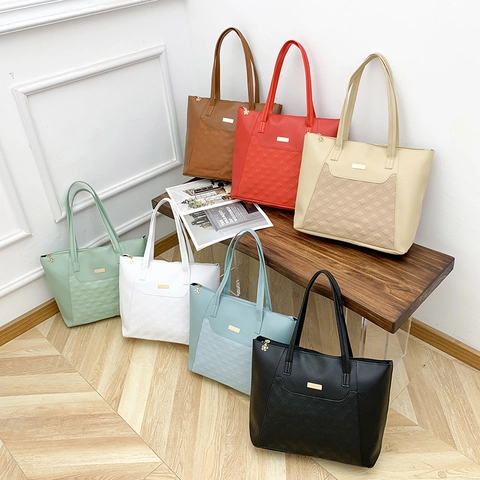 Large Capacity Women Tote Bag Rhombic Quilted Fashion PU Leather Shoulder Bag With Metal Plate For Daily Work Shopping