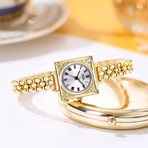 Vintage Square Quartz Watch For Women Rhinestone Roman Numerals Alloy Chain Strap 3ATM Waterproof Elegant Light Luxury