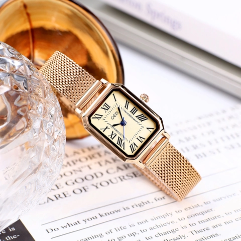 Women's Quartz Watch Vintage Rectangular Case Roman Numerals Stainless Steel Mesh Strap Waterproof Elegant Dress Timepiece