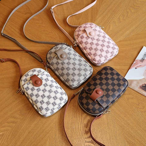 Vintage Crossbody Telefoontas Van PU Leer Met Schaakbordpatroon En Letters Verstelbare Schouderband Voor Dames