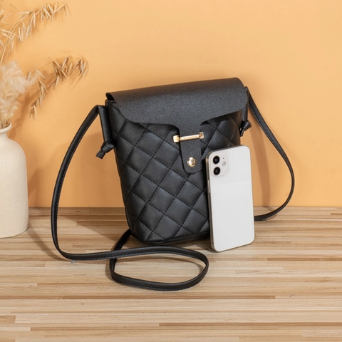 Women Quilted Crossbody Phone Bag PU Leather Retro Floral Print Small Bucket Purse With Gold Metal Lock