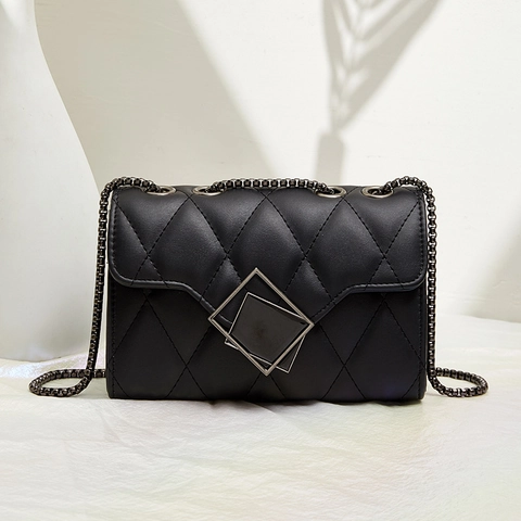 Fashion Quilted Crossbody Bag For Women PU Leather Diamond Pattern Metal Chain Strap Shoulder Bag Elegant Square Purse