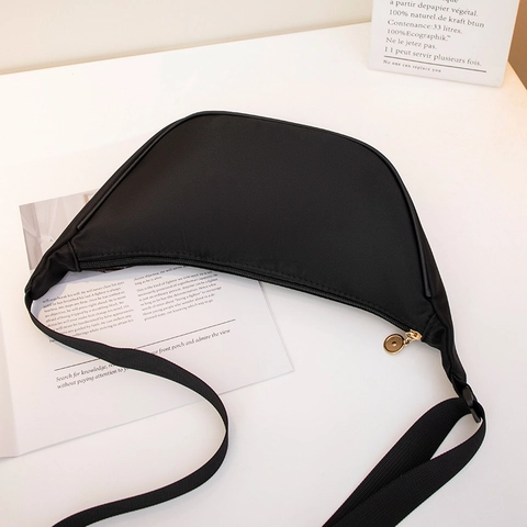 Bolso De Media Luna De Nylon Para Mujer Bolso Minimalista De Color Sólido Para Cintura Pecho Cruzado Con Correa Ajustable