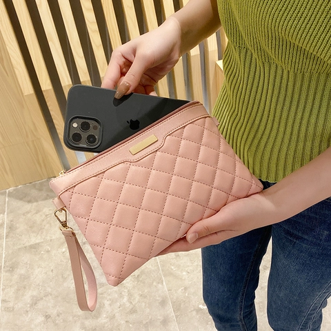 Women Quilted Clutch Bag PU Leather Diamond Pattern Wristlet Gold Chain Strap Zipper Handbag