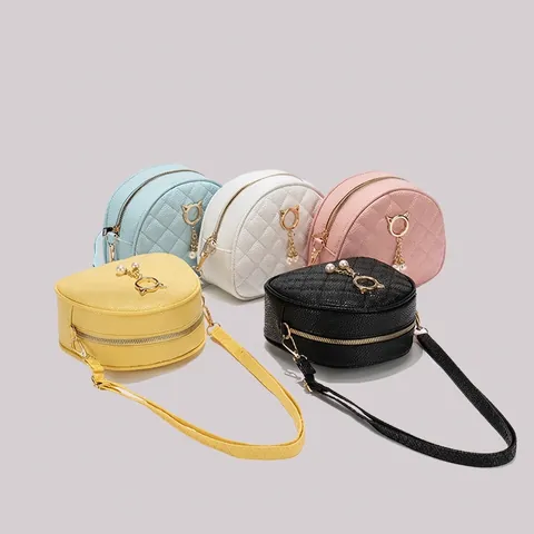 Dames Gewatteerde Crossbody Tas PU Leer Kleine Schoudertas Kattenoor Goud Beslag Kunstparel Hanger Chic Halve Maan Tas