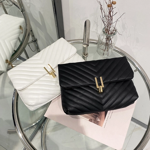 Women Quilted Shoulder Bag Chevron Pattern PU Leather Chain Strap Gold Metal Lock Buckle Casual Crossbody Handbag