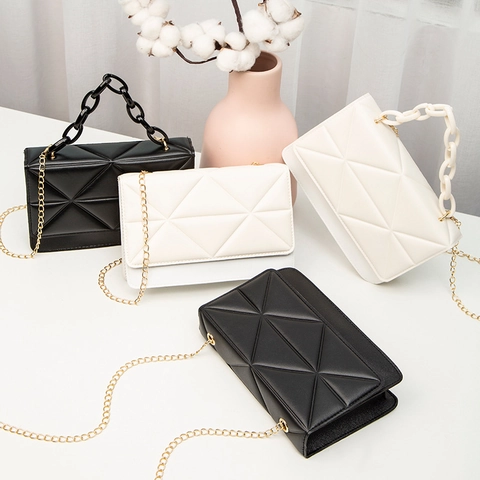 Women Shoulder Bag PU Leather Triangle Geometric Quilted Embossed Fashion Crossbody Handbag With Metal Chain Strap