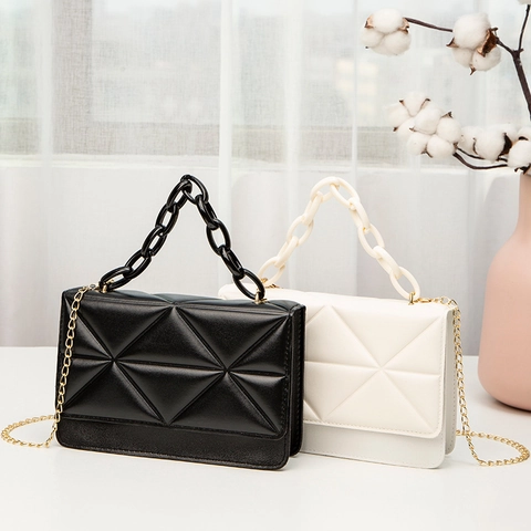 Women Shoulder Bag PU Leather Triangle Geometric Quilted Embossed Fashion Crossbody Handbag With Metal Chain Strap