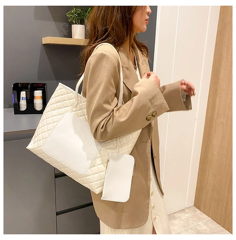 Large Capacity Quilted PU Leather Tote Bag And Pouch Urban Fashion Shoulder Bag For Women Casual Daily Commuter Bag