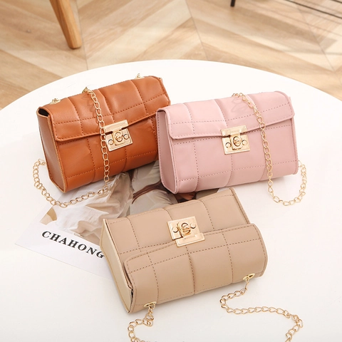 Quilted PU Leather Crossbody Bag Gold Chain Strap Square Metal Lock Small Square Fashion Bag For Women
