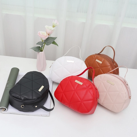 Women Quilted PU Leather Handbag Mini Shell Crossbody Bag With Adjustable Strap Gold Metal Decor Zipper Closure