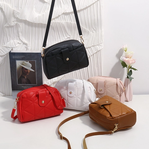Damen Gesteppt Umhängetasche PU Leder Kleine Quadratische Schultertasche Mit Verstellbarem Riemen Und Reißverschluss Mode Handtasche