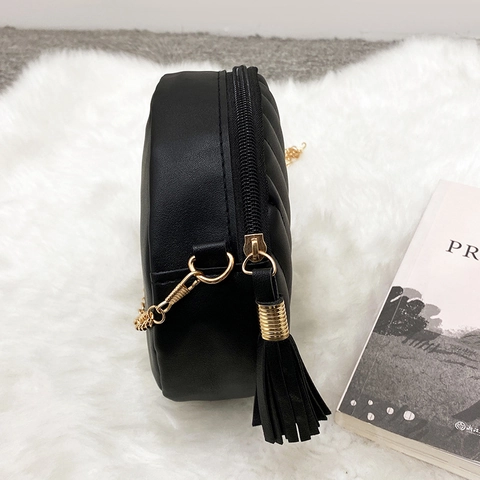 Women Round Crossbody Bag PU Leather Chevron Quilted Chain Shoulder Purse With Tassel Small Zipper Handbag Chic Solid Color