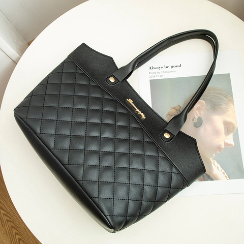 Quilted Tote Bag For Women PU Leather Large Capacity Diamond Lattice Shoulder Handbag Daily Shopping Bag Zip Closure
