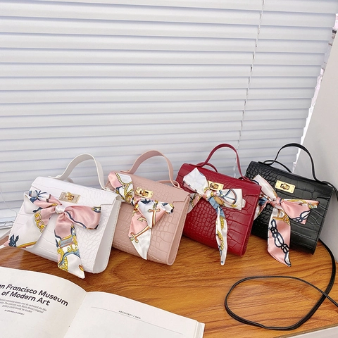 Dames Schoudertas Krokodillenpatroon PU Leer Satijnn Sjaal Handvat Mini Vierkante Handtas Metalen Slot Elegante Crossbody