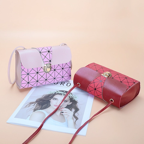 Bolso Bandolera Geométrico De Cuero PU Diseño Moderno Color En Contraste Bolso De Hombro Para Mujer Con Cierre De Metal