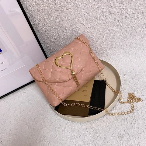 Damen Gesteppte Umhängetasche PU Leder Herzförmige Metallschnalle Mit Goldener Kette Quaste Kleine Modische Tasche