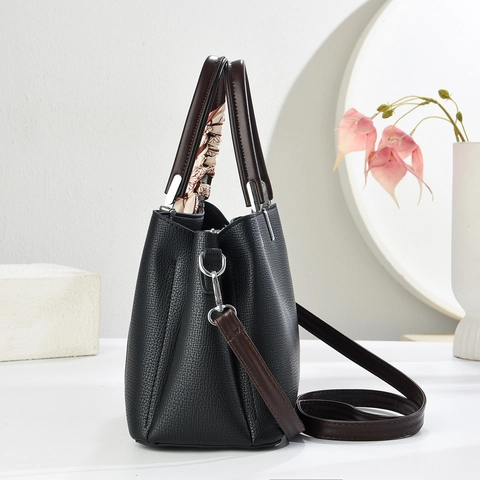 Damen PU Leder Handtasche Lychee Muster Umhängetasche Große Kapazität Kontrastgriff Satinnschal