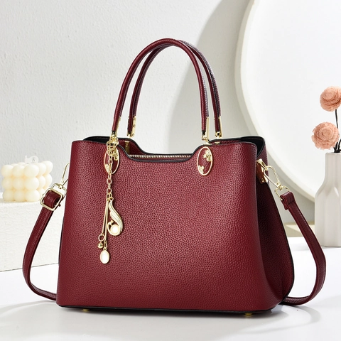 Women Handbag Lychee Pattern PU Leather Elegant Tote With Gold Hardware Note Tassel Pendant Crossbody Shoulder Bag