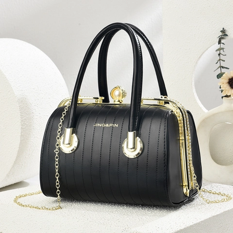 Sac À Main En Cuir PU Matelassé Fermoir Künstliche Perle Chaîne En Métal Sac À Bandoulière Poignée Style Vintage Accessoire Femme