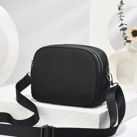Multi Compartment Crossbody Bag Women Oxford Cloth Small Shoulder Purse With Headphone Hole Quilted Diamond Adjustable Strap