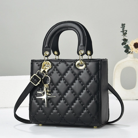 Gesteppte PU Leder Handtasche Mit Goldener Stern Anhänger Für Damen Elegante Tägliche Umhängetasche